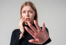 How to Overcome the Fawn Response and Regain Confidence? fawning behavior