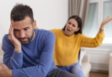 Toxic Relationship: Signs, Cycle, Examples, and How to Break Free toxic relationship